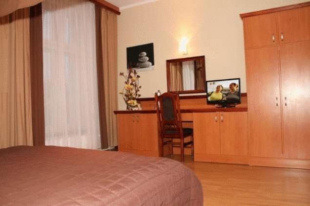 Hotel City